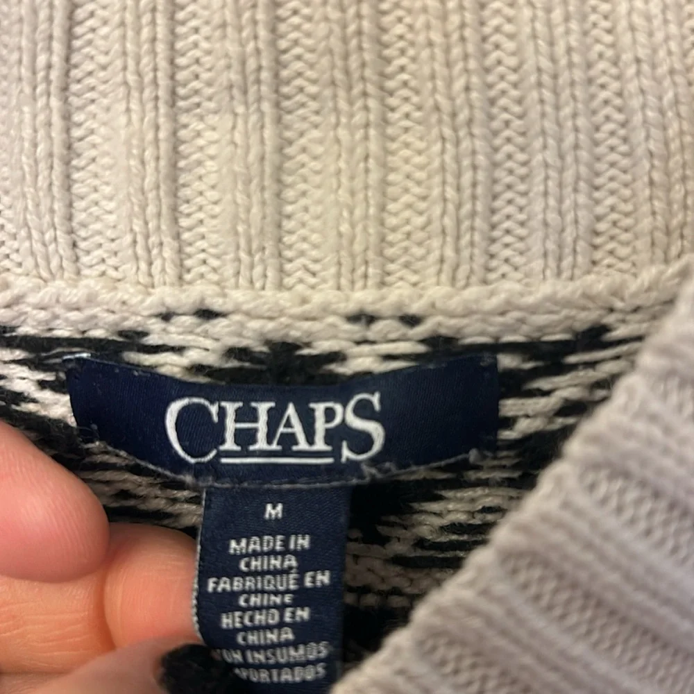 Chaps Women’s Sweater Black/White Size Medium - Picture 3 of 4